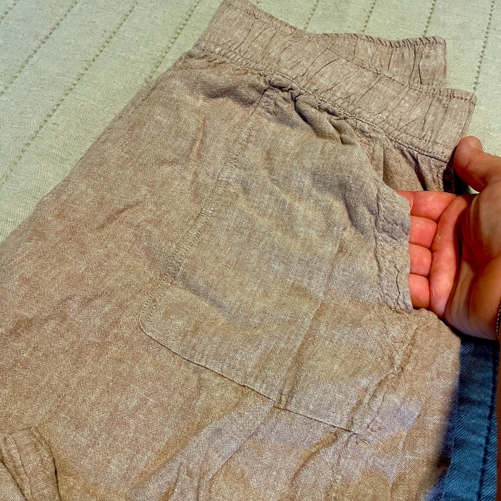Linen like flowy pants in a chocolate linen color